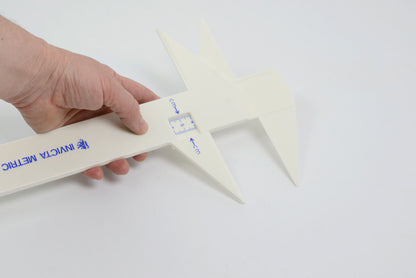 Plastic Calliper - Metric calliper perfect for Schools