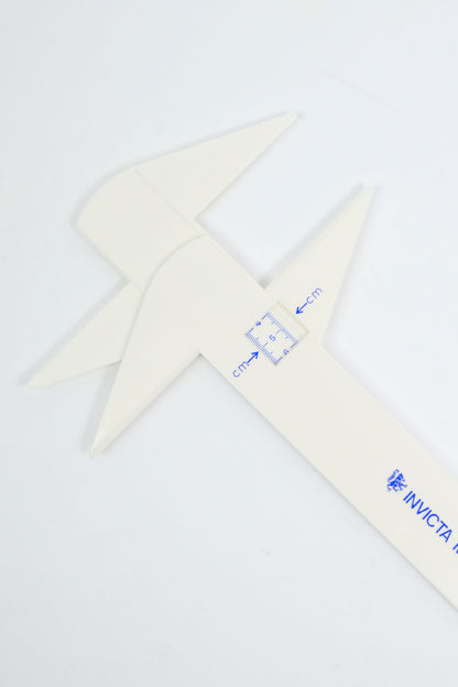 Plastic Calliper - Metric calliper perfect for Schools