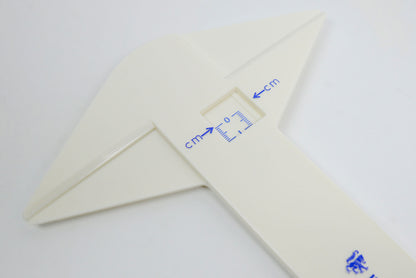 Plastic Calliper - Metric calliper perfect for Schools